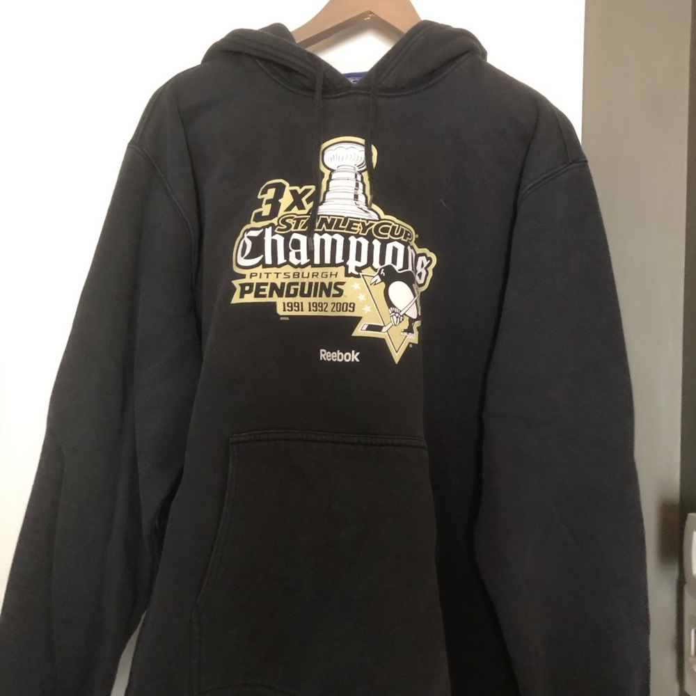 Pittsburgh penguins Stanley cup sweatshirt large